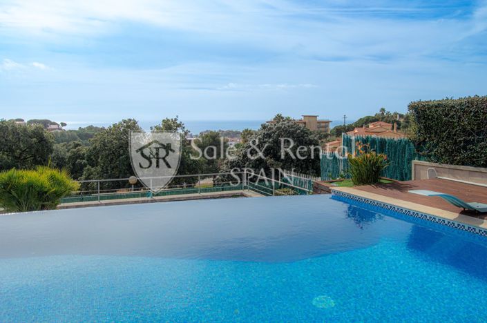 Image No.37-6 Bed Villa for sale