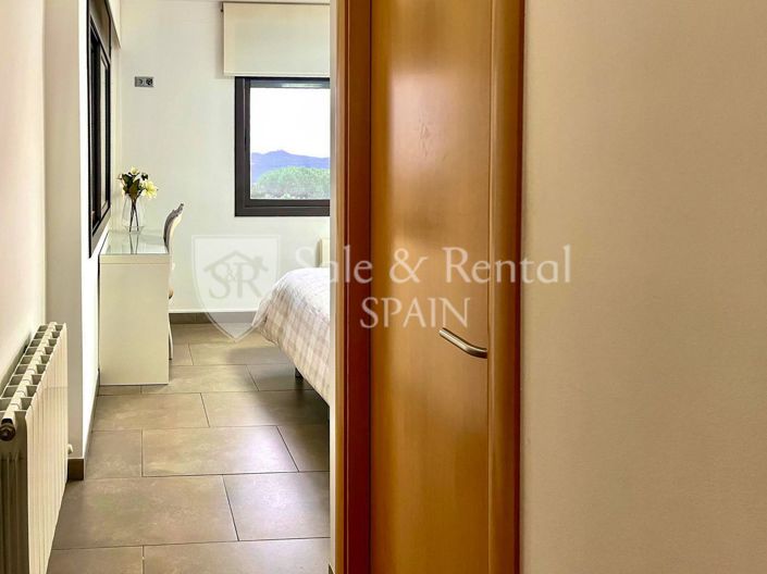 Image No.18-Villa for sale