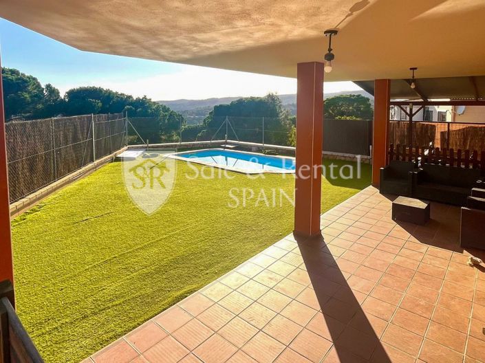 Image No.22-Villa for sale