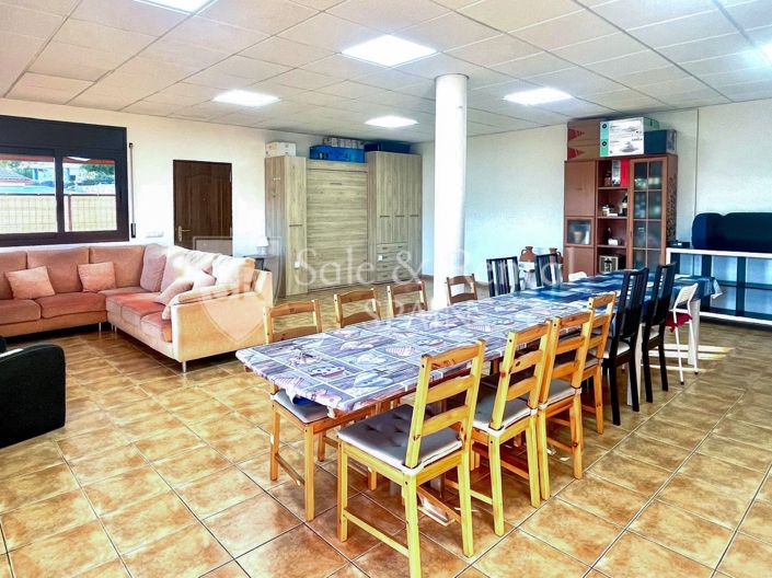 Image No.24-Villa for sale