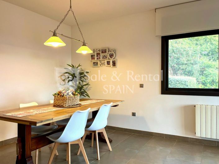 Image No.4-Villa for sale