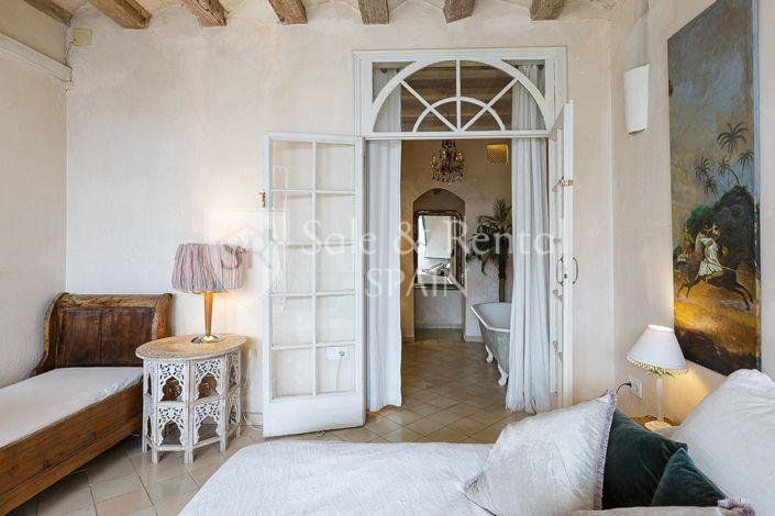 Image No.24-3 Bed Flat for sale