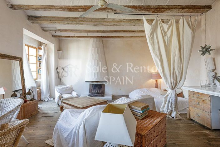 Image No.4-3 Bed Flat for sale