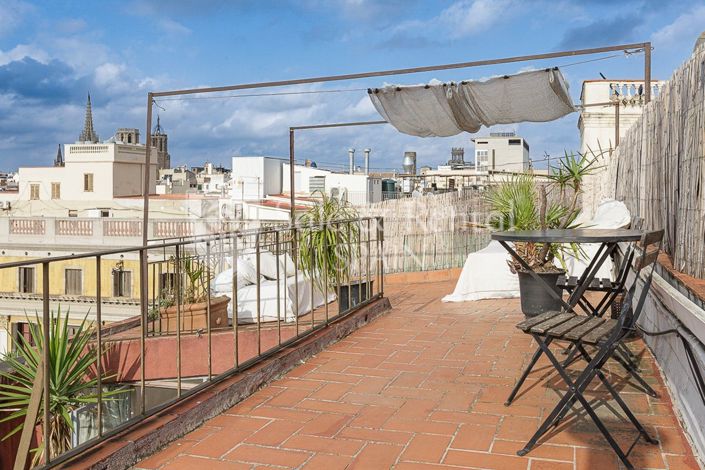 Image No.44-3 Bed Flat for sale