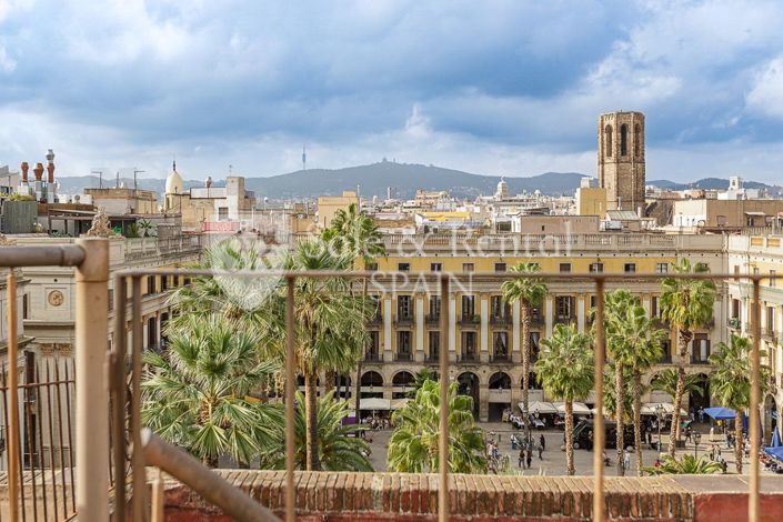 Image No.45-3 Bed Flat for sale