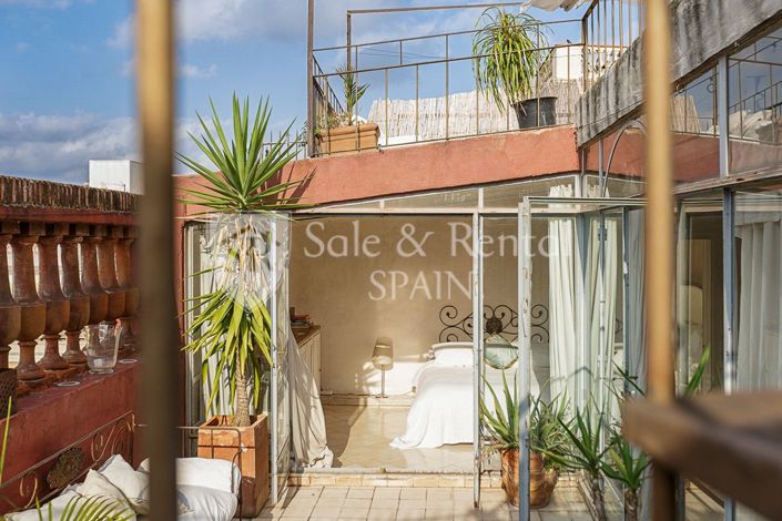 Image No.47-3 Bed Flat for sale