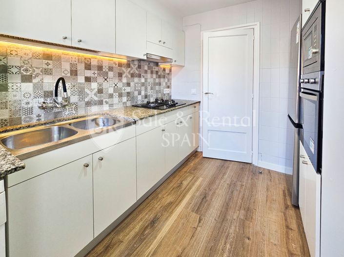 Image No.14-3 Bed Flat for sale