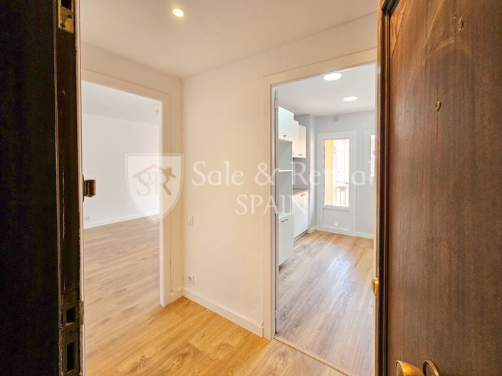 Image No.18-3 Bed Flat for sale