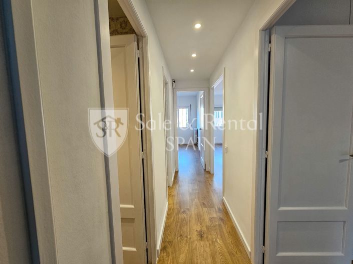 Image No.38-3 Bed Flat for sale