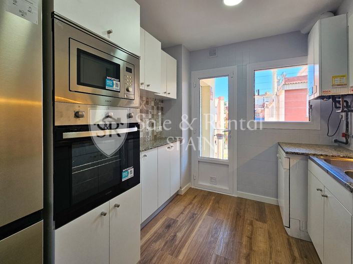 Image No.9-3 Bed Flat for sale