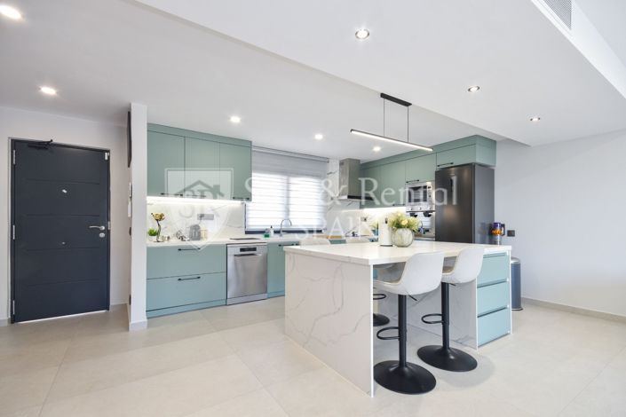 Image No.19-9 Bed Villa for sale