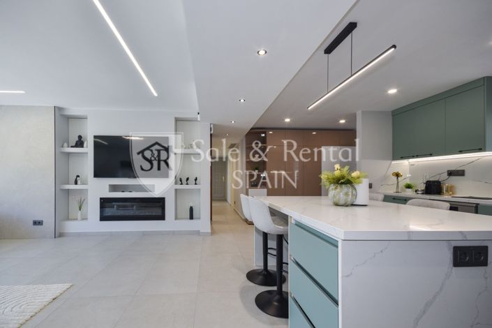 Image No.25-9 Bed Villa for sale