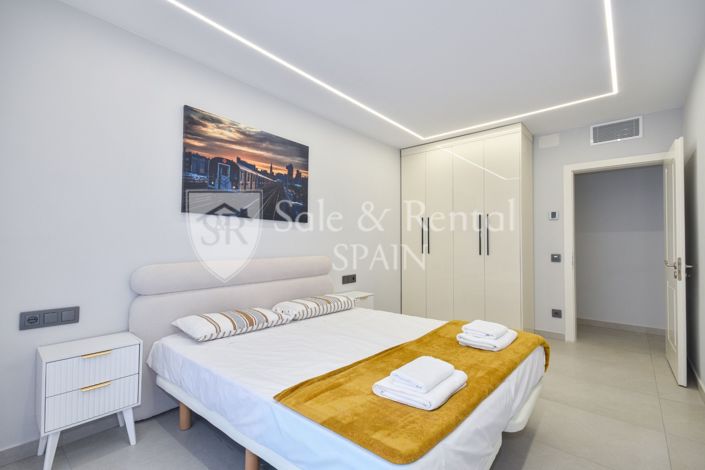 Image No.5-9 Bed Villa for sale