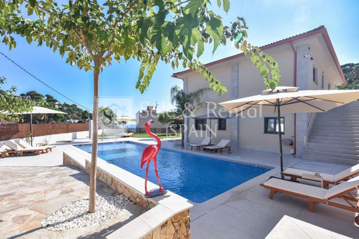 Image No.50-9 Bed Villa for sale