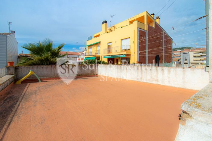 Image No.33-4 Bed Property for sale