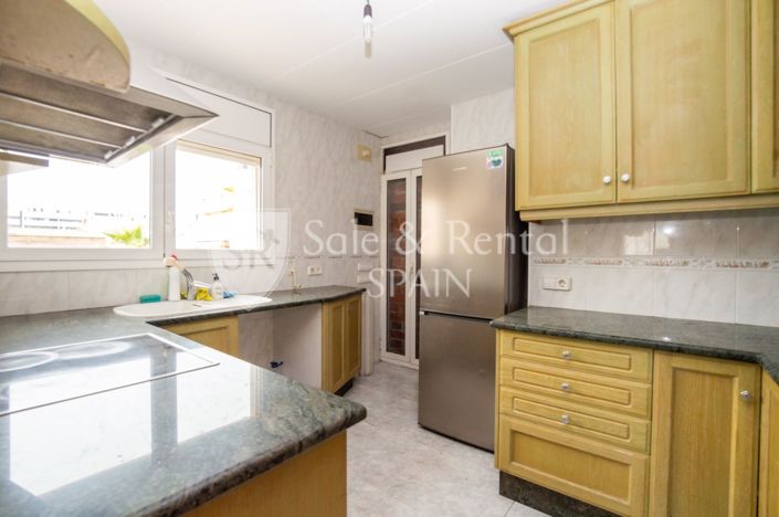 Image No.9-4 Bed Property for sale