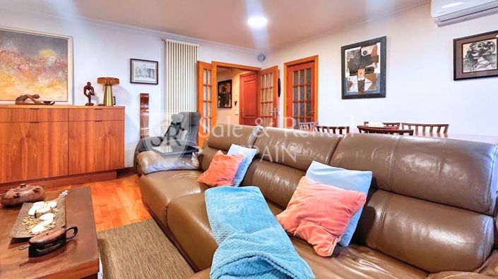 Image No.5-3 Bed Flat for sale