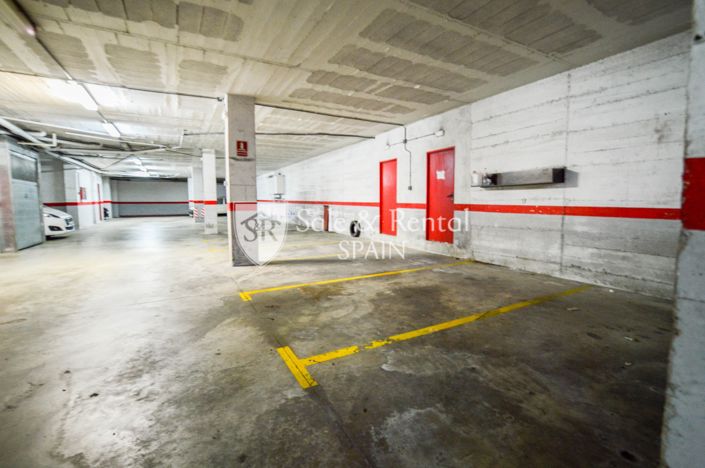 Image No.26-3 Bed Flat for sale