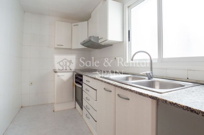 Image No.9-3 Bed Flat for sale