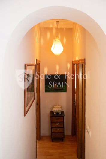 Image No.12-4 Bed Villa for sale