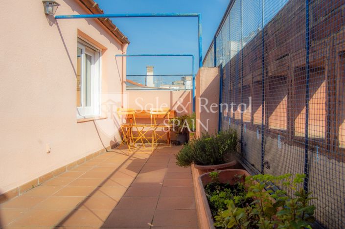 Image No.40-4 Bed Flat for sale