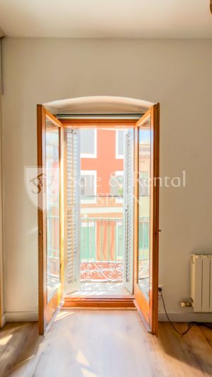 Image No.10-4 Bed Flat for sale