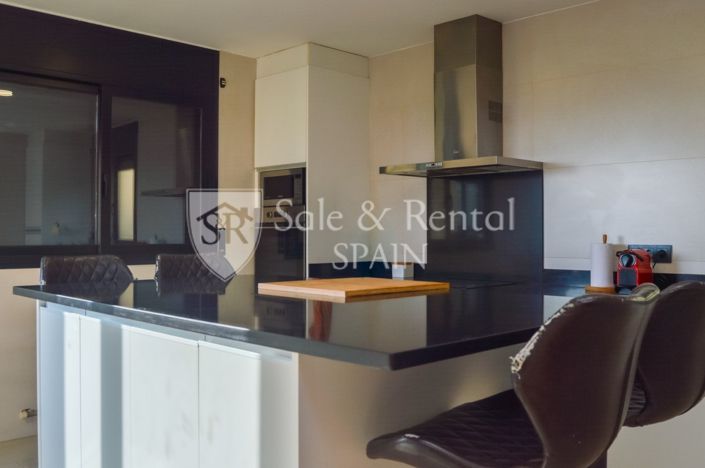 Image No.10-5 Bed Villa for sale