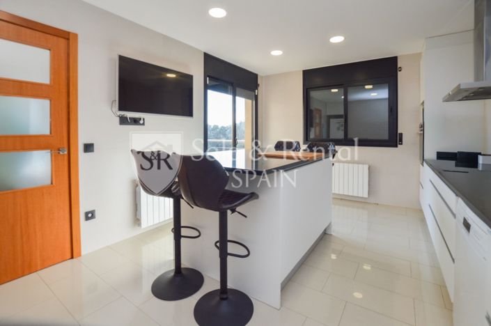 Image No.11-5 Bed Villa for sale