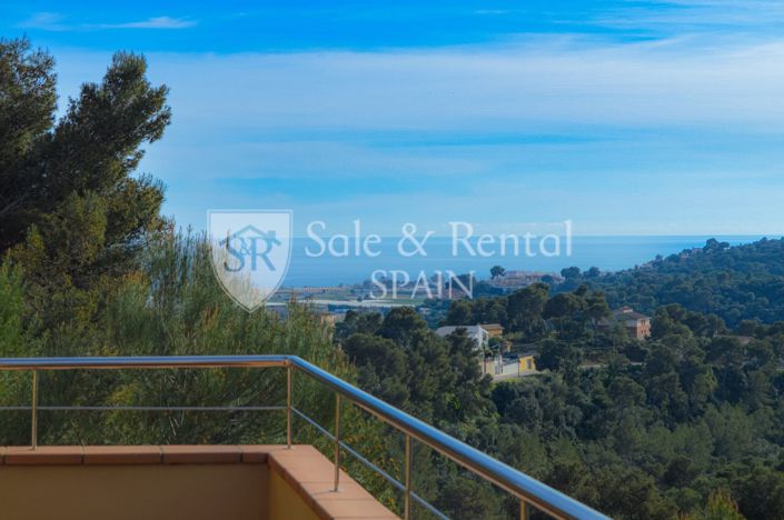 Image No.37-5 Bed Villa for sale