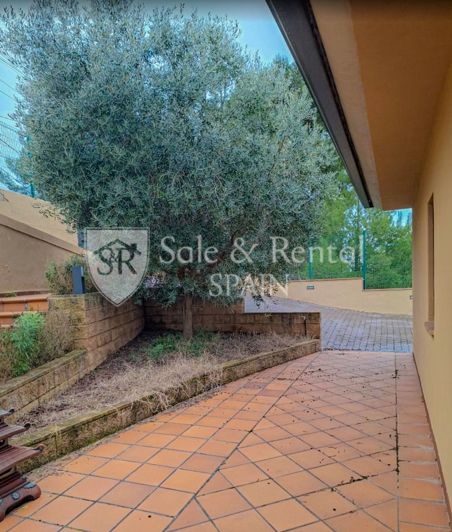 Image No.40-5 Bed Villa for sale