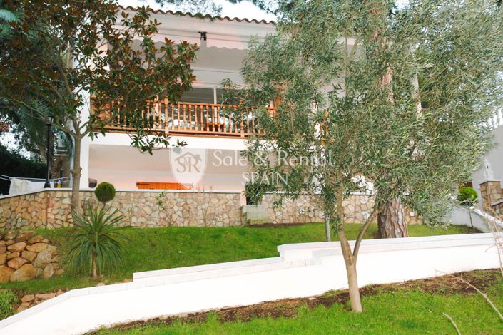 Image No.8-6 Bed Villa for sale