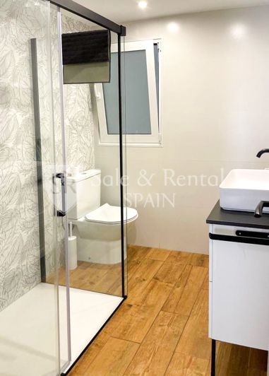 Image No.13-4 Bed Flat for sale