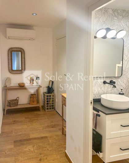 Image No.14-4 Bed Flat for sale