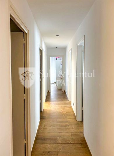 Image No.9-4 Bed Flat for sale