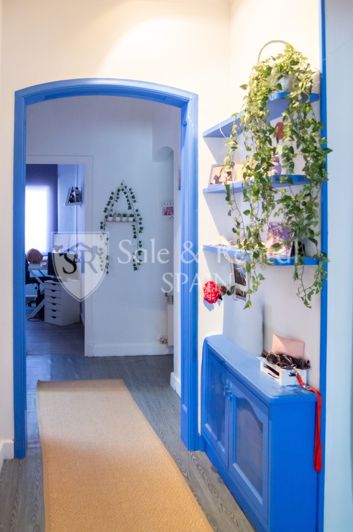 Image No.18-4 Bed Flat for sale