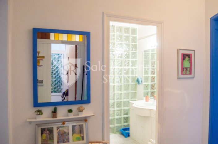 Image No.19-4 Bed Flat for sale