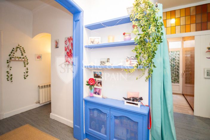 Image No.22-4 Bed Flat for sale