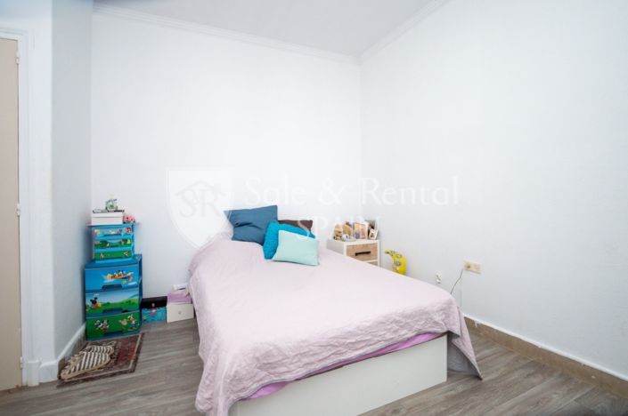 Image No.25-4 Bed Flat for sale