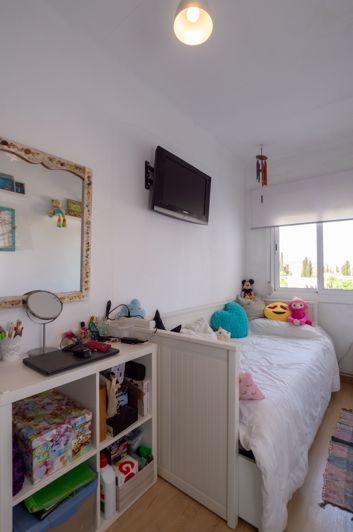 Image No.19-3 Bed Flat for sale