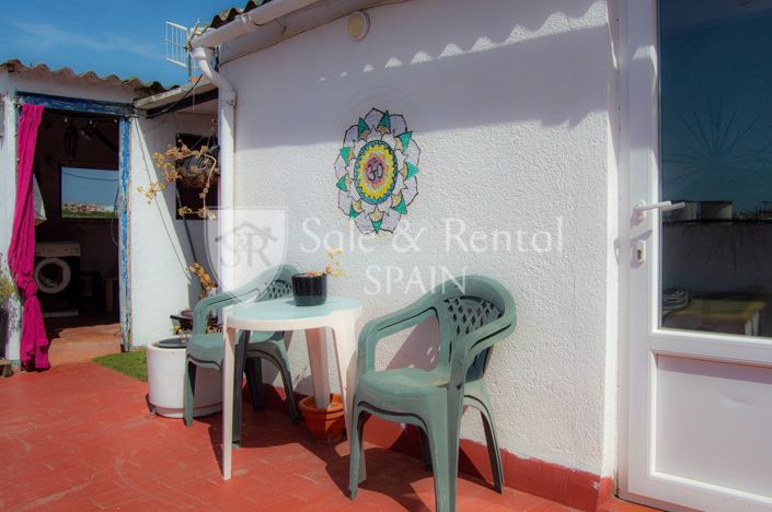 Image No.24-3 Bed Flat for sale