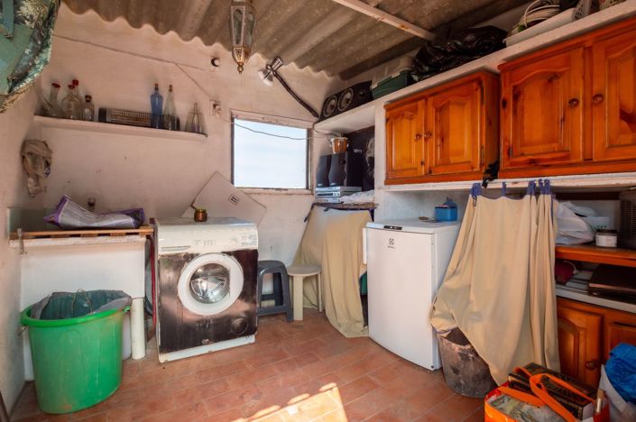 Image No.25-3 Bed Flat for sale