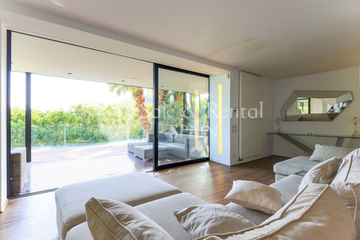 Image No.18-3 Bed Villa for sale
