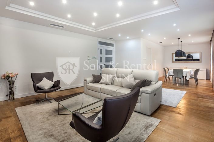 Image No.12-6 Bed Villa for sale