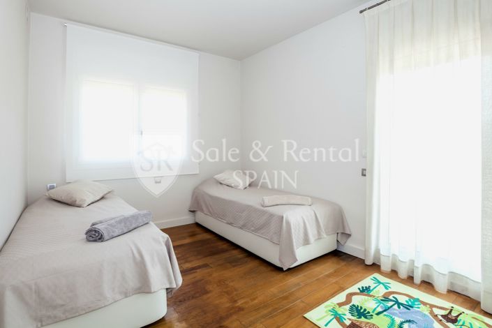 Image No.26-6 Bed Villa for sale