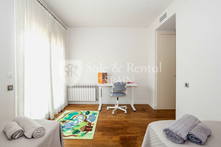 Image No.28-6 Bed Villa for sale