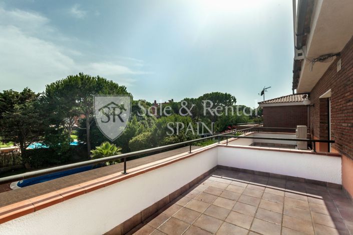 Image No.34-6 Bed Villa for sale