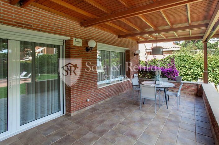 Image No.40-6 Bed Villa for sale