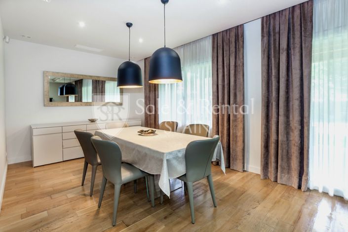 Image No.9-6 Bed Villa for sale