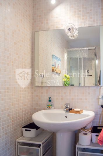 Image No.28-3 Bed Flat for sale