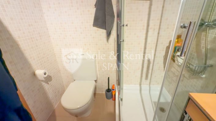 Image No.29-3 Bed Flat for sale